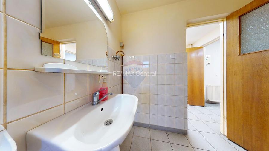 Oportunitate premium Inchiriere spațiu comercial în Piața Astra Brasov - 12