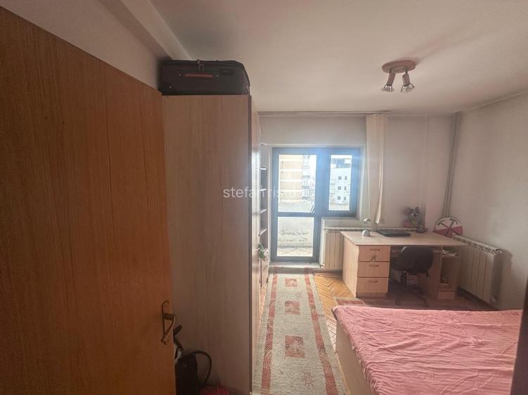 Apartament 3 camere, confort 1 locație ideală, decomandat,doua grupuri sanitare - 8