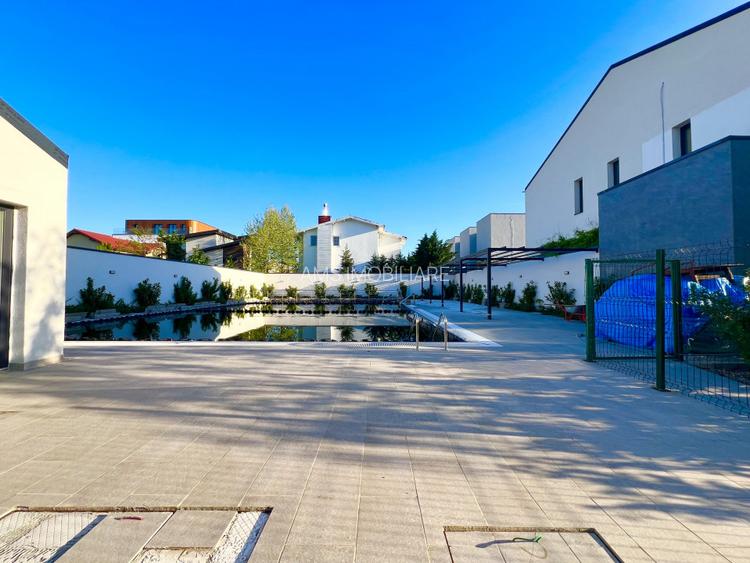 SUPERB / PARTIAL MOBILAT / GRADINA - 52