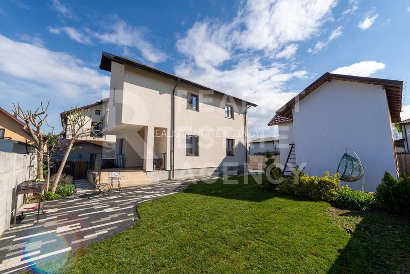 Vila in Tunari cu garaj si spatii de depozitare - 25