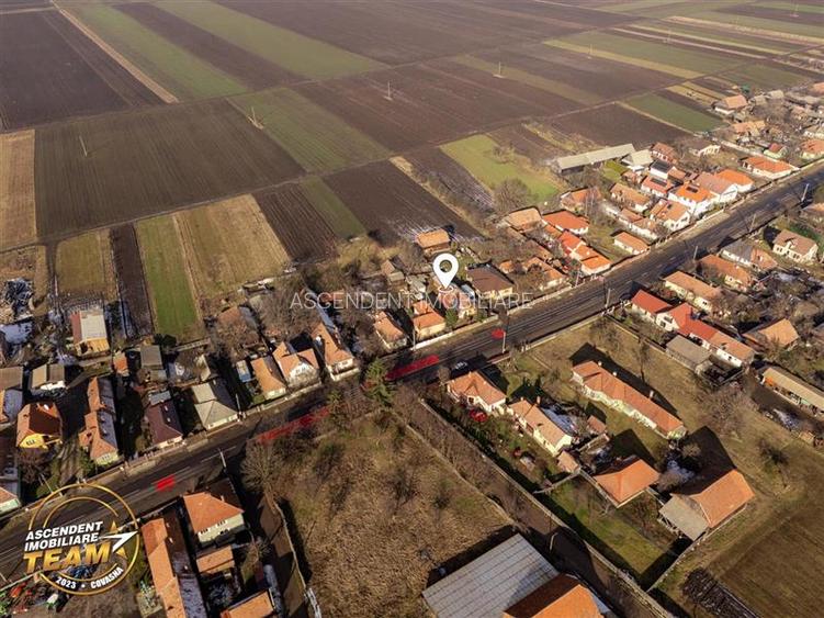 Proprietate pe 1.800 mp teren, avantaje alese, in vecinatatea orasului Targu Sec - 2