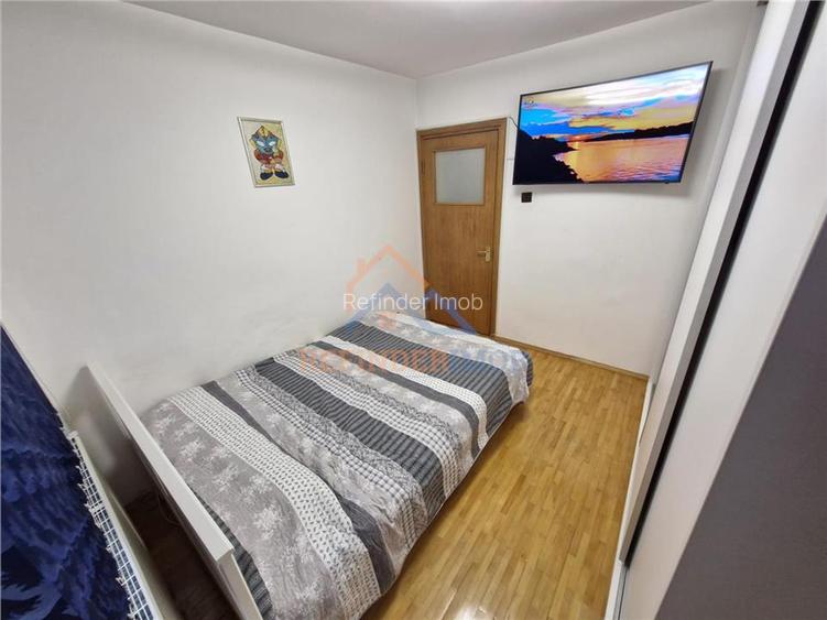 Vanzare apartament 3 camere, zona Trapezului - 4