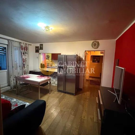 4 Camere Semidecomandat - Mobilat/Utilat  - Etaj 2 - Zona Mircea Cel Bătrân - 2