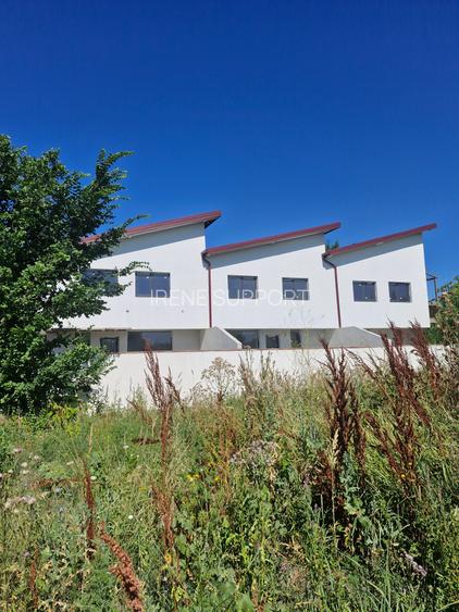 Vila eleganta cu 4 dormitoare, situata la intrarea in Tunari - 9