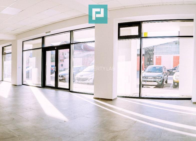Spațiu comercial nou, vitrine mari, Calea Clujului - 2