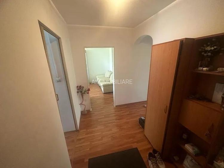 AP. 3 CAMERE - RAHOVA, CENTRALA PROPRIE, BUCATARIE INCHISA, PARCARE - 3