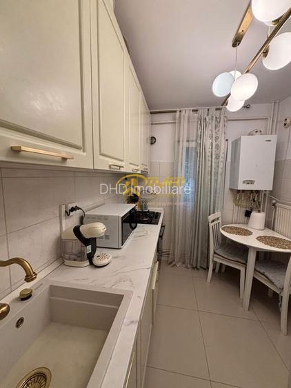 Apartament 2 camere decomandate, zona Podu de Fier, zona centrala. - 8