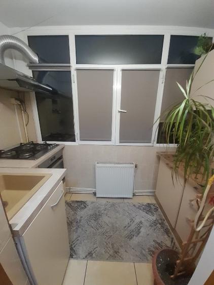 Proprietar | Apartament 2 camere decomandat, 53 mp, renovat – 13 Dec, Vaslui