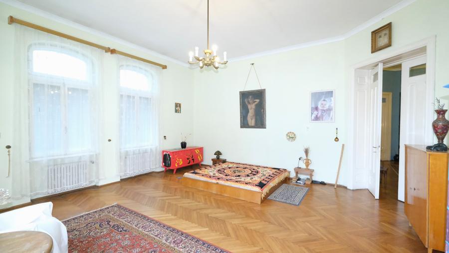 Oferta Chirie 5 camere si curte superb vila consolidata Ultracentral Bucuresti