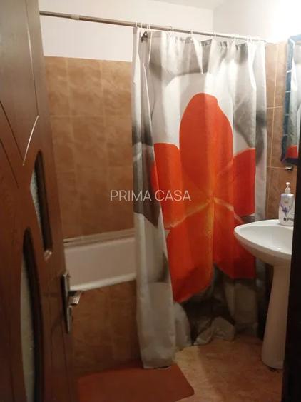 Apartament cu 2 camere zona Unirii Sud conf 1 etaj 3 din 10 mobilat Pret: 75.000 - 6