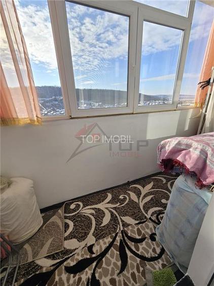 Alexandru cel Bun, 3 camere decomandat, geam la baie, liber - 9