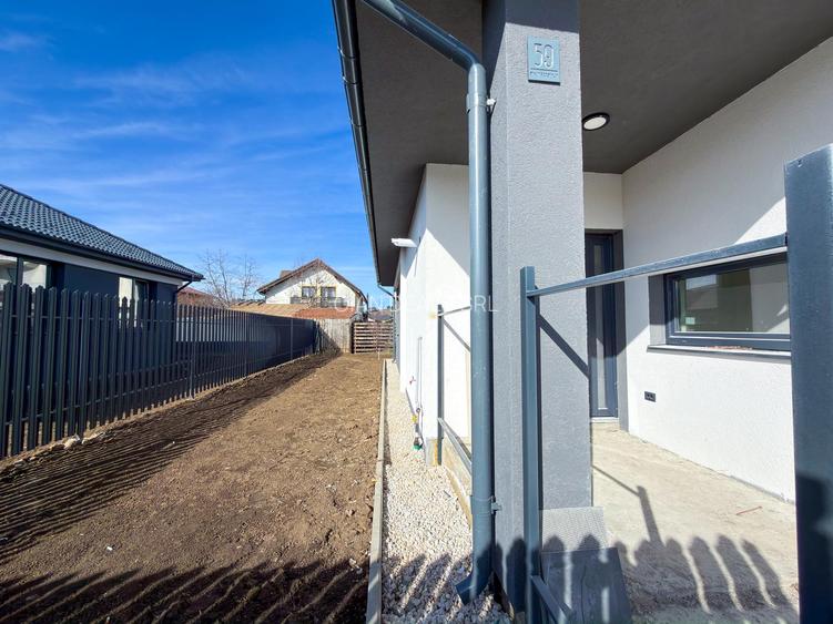 Casa Single Pe Parter Sanpetru Toate Utilitatile - 3