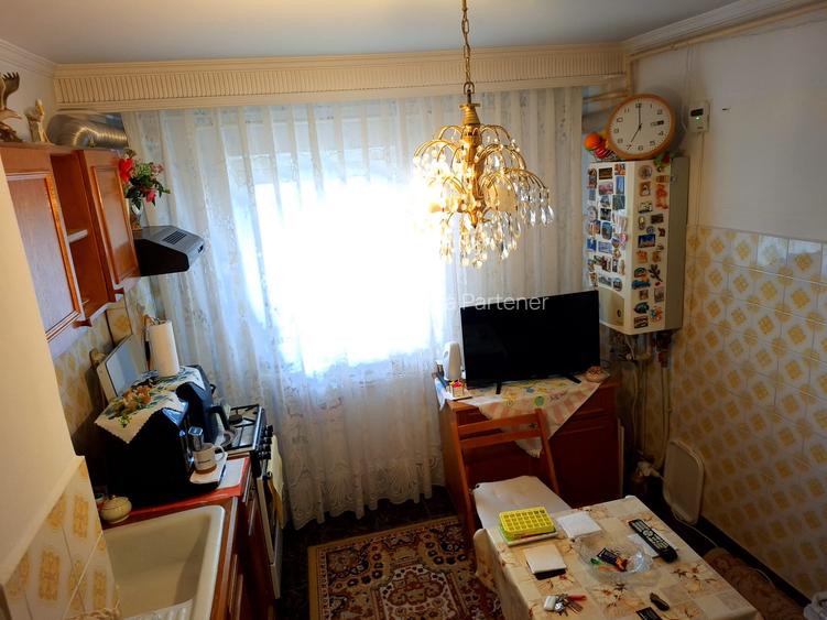 2 camere Prundu , Decomandat / Centrală , finisaje clasice / LOCUIBIL !!! - 3