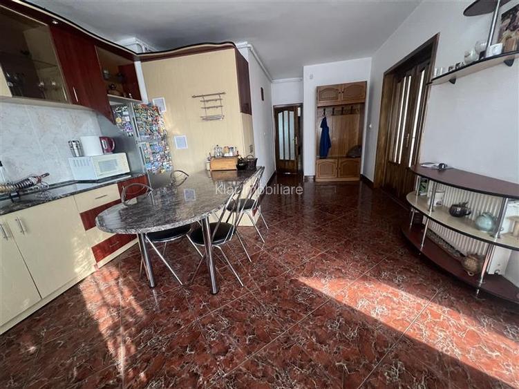 Inchiriere casa la cinci minute de Big pentru clinica salon sau locuit - 5