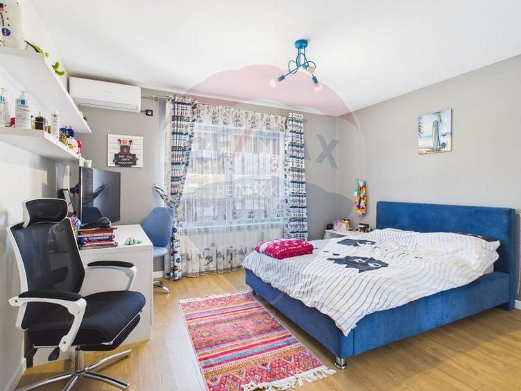 Vilă cu 6 camere, piscina si teren 1300 mp, de vânzare în Otopeni - 15