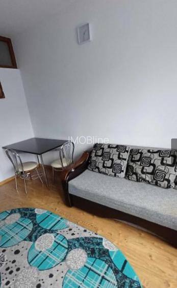 garsonieră zona Far mobilată utilată 20 mp etaj 1/4 - 3