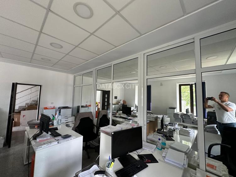 Proprietar, Inchiriez casa 5 camere ultracentral, 215 mp constriti, teren 330 mp - 5