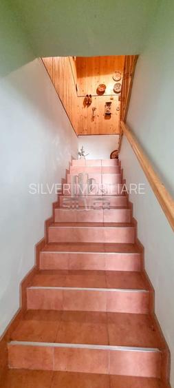 Casa pe 3 niveluri cu teren de 1900 mp in Com. Baisoara. - 16