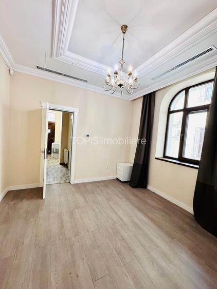 Unirii / Vila Exclusivistă Birouri - Notariat / 8 Birouri si Parcare 5 Locuri - 10