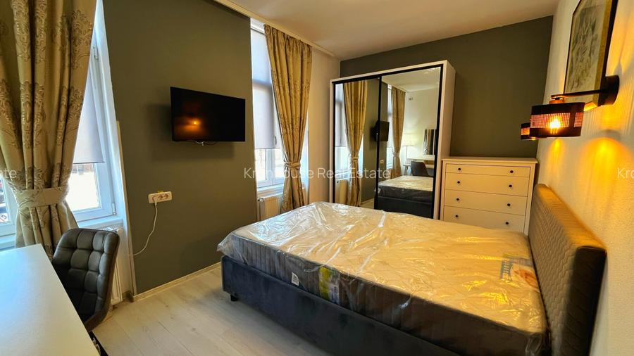 Apartament cu 3 camere în zona Centrală/ Strada Lungă - 11
