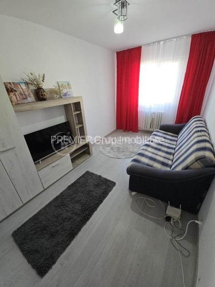 Etaj 3! Apartament 1 camera Podu Ros, 24mp + boxă - 3