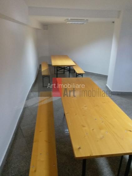 Oportunitate Unică! Vilă Spațioasă lângă Podul Grant, Ideală pentru Birouri - 4