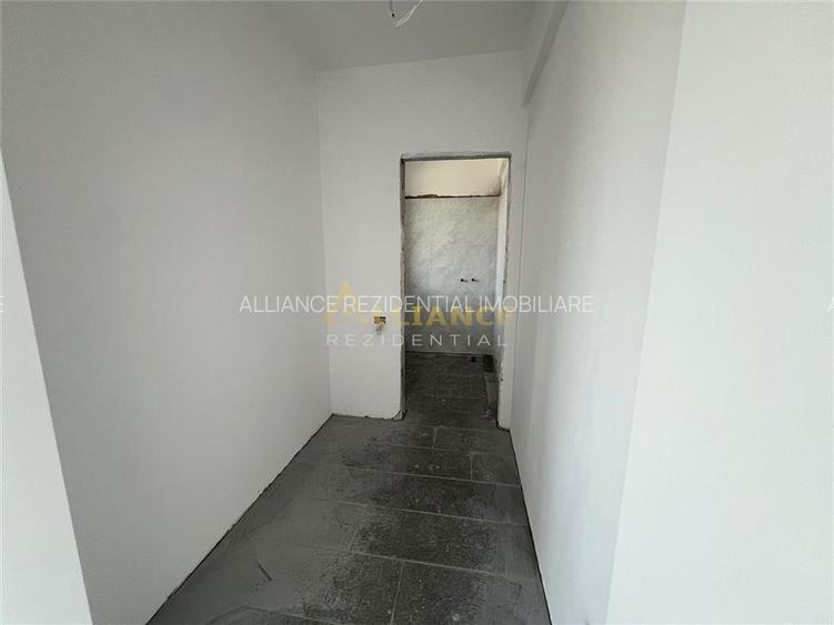 Vila Individuala - 5 camere-3 bai-Strada Miorita-500 M  de STV - 17