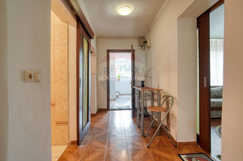 Casă / Vilă cu 6 camere de vânzare în zona Bartolomeu - 27