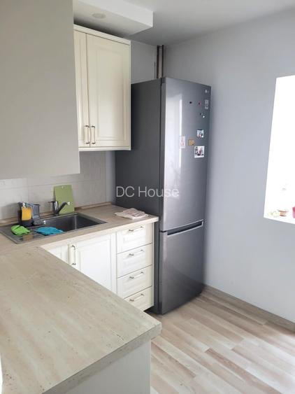 Apartament 3 camere ~ Etaj 3/4 ~ 2 Bai ~ Loc parcare ADP - 2