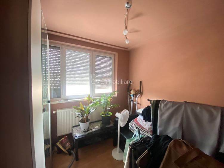 4 camere renovate, 60 mp + balcon, etaj 10/11 – Drumul Taberei V7 - 12