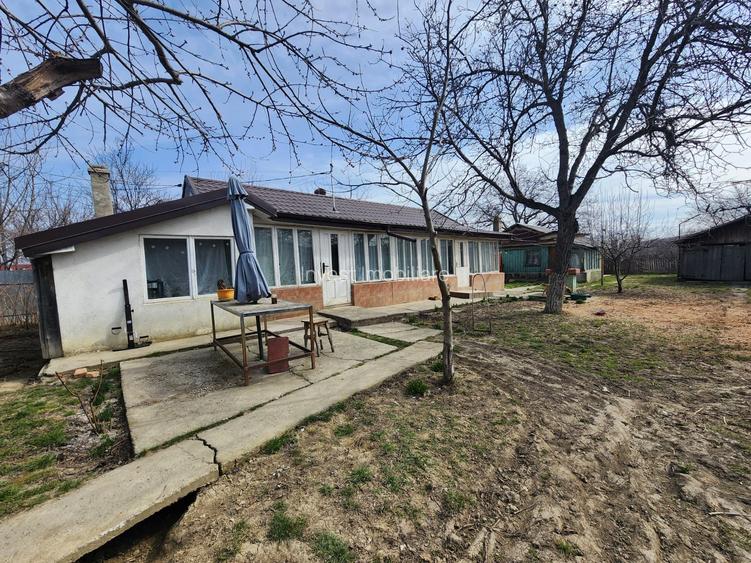 CASA VOINESTI, 1600 MP TEREN - 8