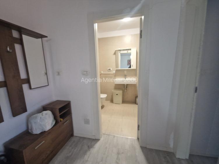 Lânga cladirea birouri VOX-TORONTAL - 15