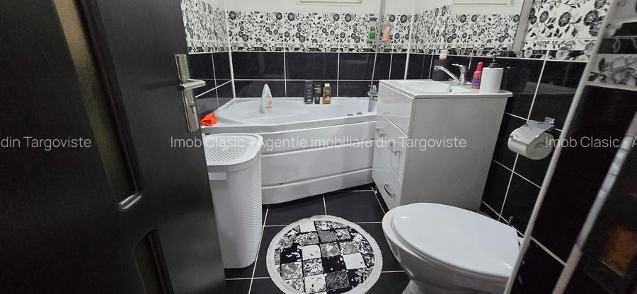 Micro  3 Târgoviște,  vânzare apartament 3camere, Etaj 1 - 5