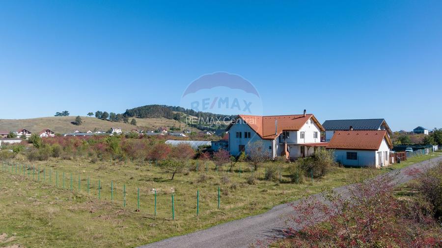 Teren Sanpetru -livada, Strada Nucului, 1296mp, apa, gaz, curent - 7