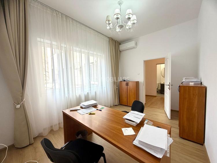Spatiu de birouri- 4 camere - Punctele Cardinale/ Piata Unirii - 10