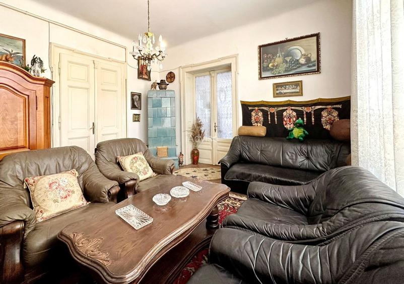 APARTAMENT CU FARMEC ISTORIC IN ZONA SCHEI - 3