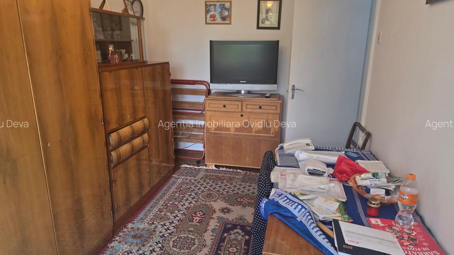 Vand apartament cu 3 camere in Deva, etaj 3, zona Gojdu (Zamfirescu), - 10