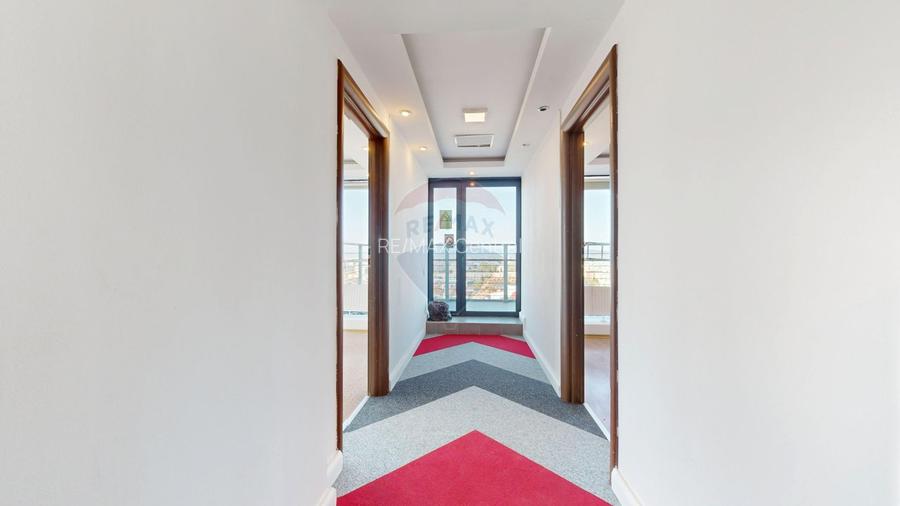BIROU cu priveliște panoramică – Centru Civic - 7
