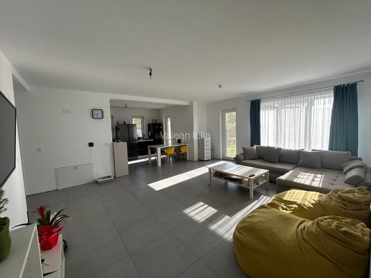 Duplex zona Vivo | 3 dormitoare, garaj 2 mașini | Proprietar - 5