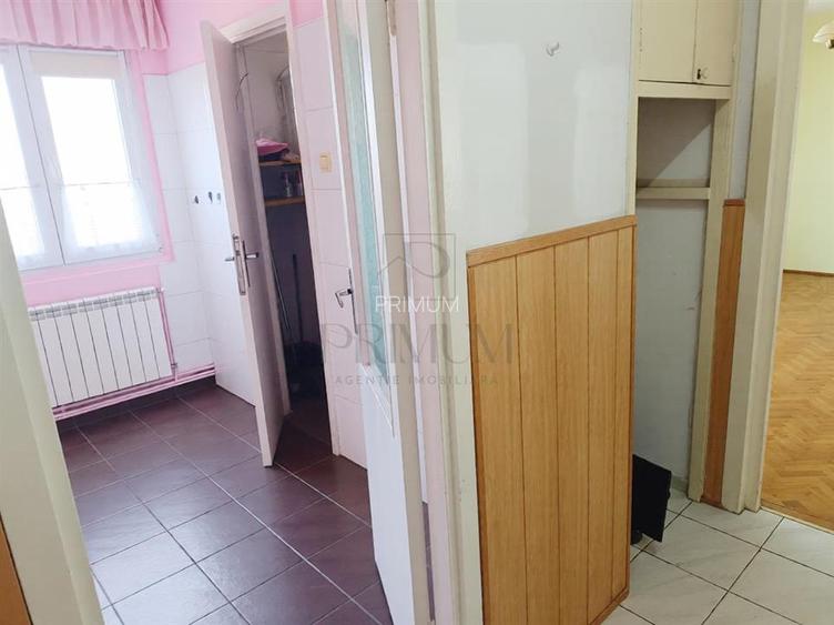 FAVORIT - 3 CAM - CENTR. PROPRIE - SPATIOS - APROAPE DE CENTRU - 10