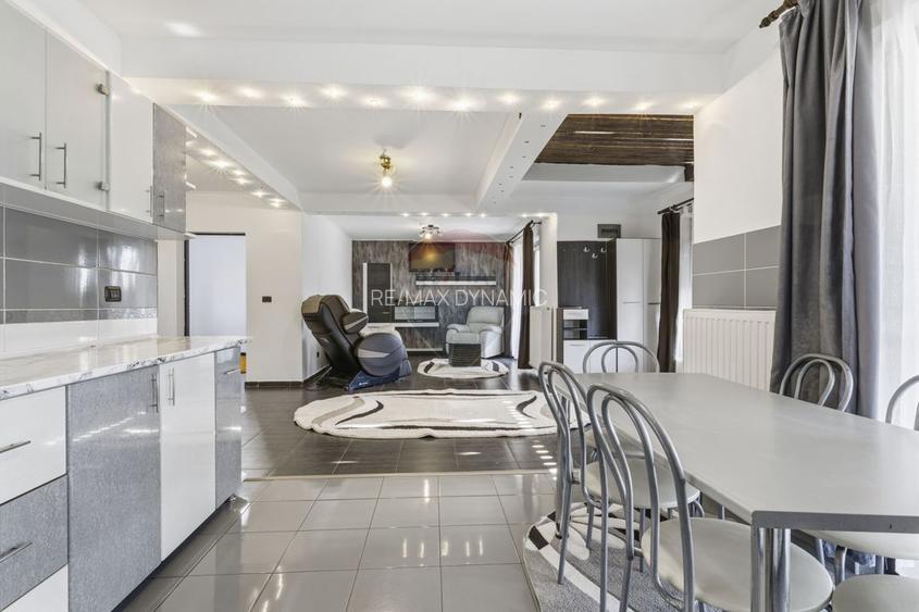 Casă cu 5 camere de inchiriat in Sofronea,Arad - 8