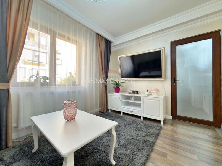 Apartament modern de vânzare, etaj 1, balcon închis, parcare privată - 11