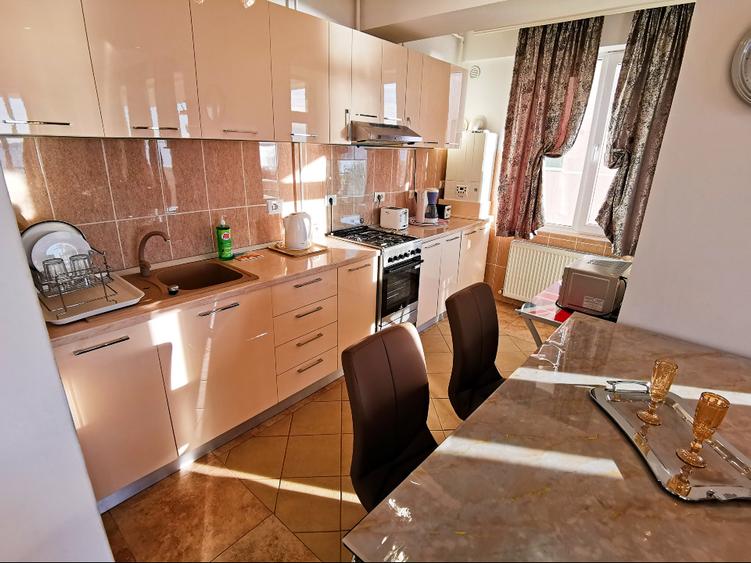 Direct Proprietar - 3 camere - Summerland Mamaia - 2 Bai - 3/6 - 130 mp