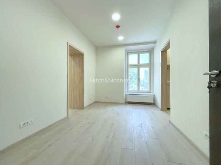 Spatiu birouri - 37 mp I zona Ultracentrala - Piata Unirii - 5