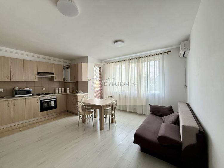 3 camere/ 2 bai/ balcon/ pacare inclusa/ 2 min de VIVO - 6