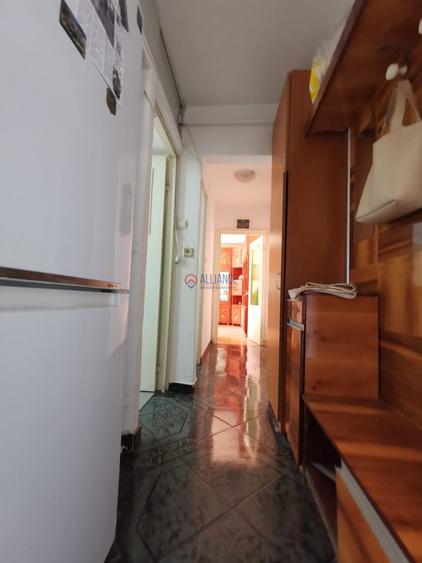 Tomis Nord Cireșica apartament 3 camere +boxa 11,9 mp, mobilat