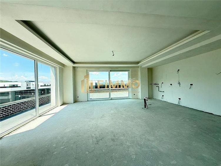 Penthouse | ET 9 | 650mp | Suceava | ID:1823 - 2