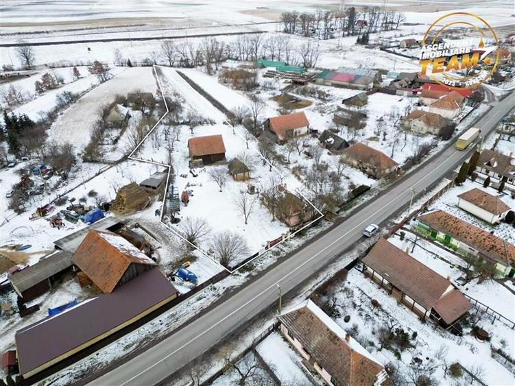 FILM! 4.900mp teren intravilan, cu casa, in Tufalau, Covasna - 3