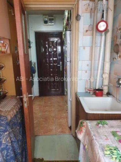 Berceni/Luica,apartament 2 camere cf2, etaj 4/10 55.000euro - 4