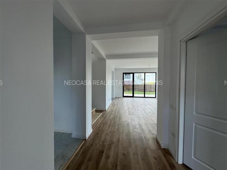 VILA IN CORBEANCA - OSTRATU // CURTE 364 MP // 5 CAMERE - 29